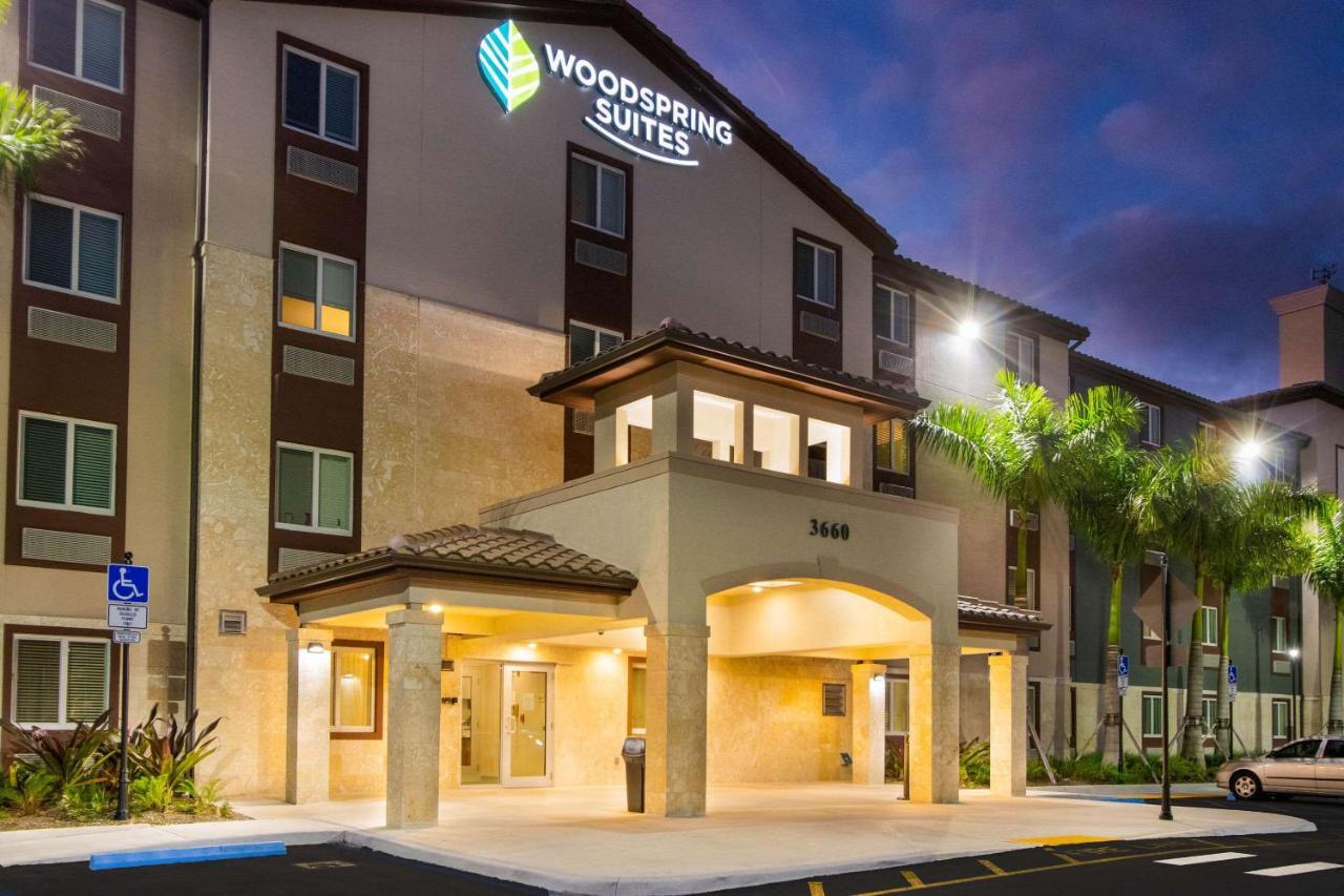 Woodspring Suites มิรามาร์ ภายนอก รูปภาพ