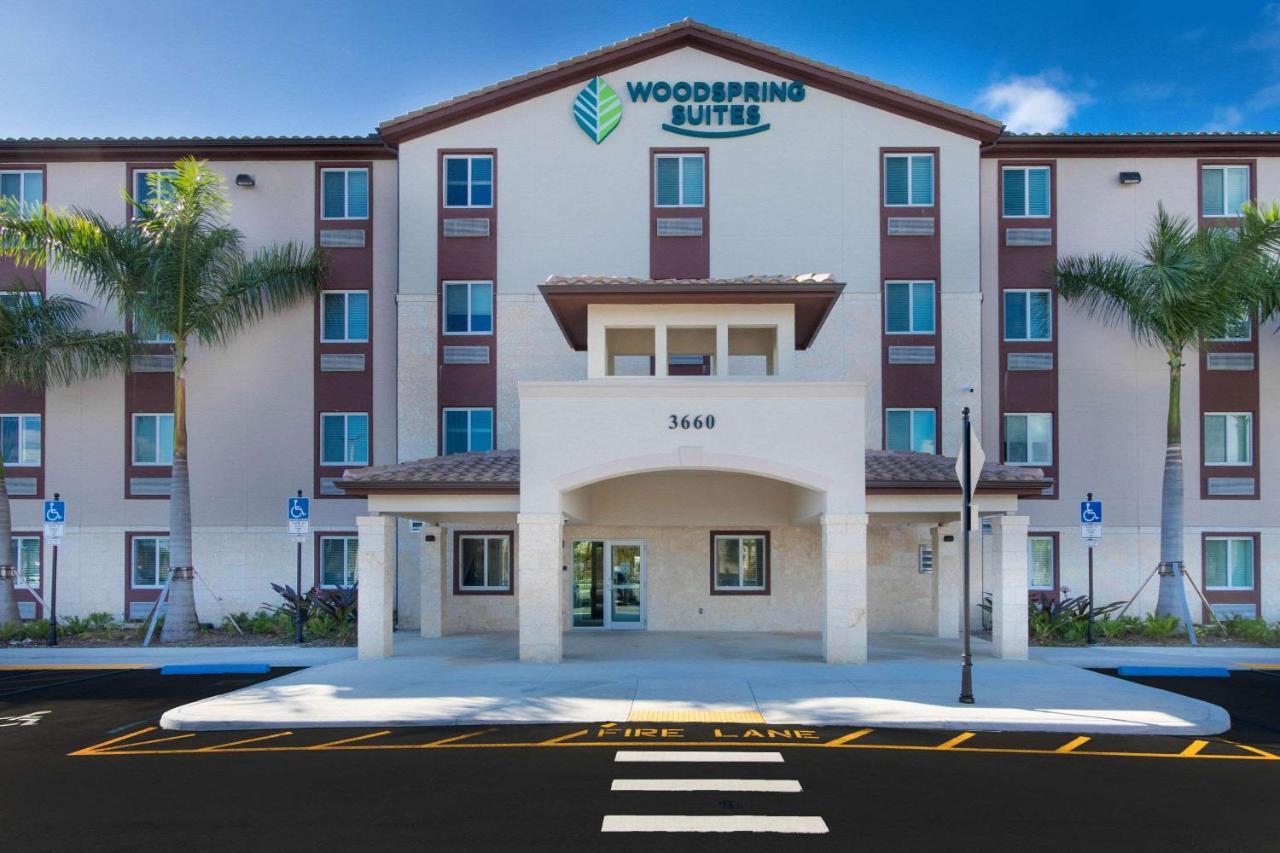 Woodspring Suites มิรามาร์ ภายนอก รูปภาพ